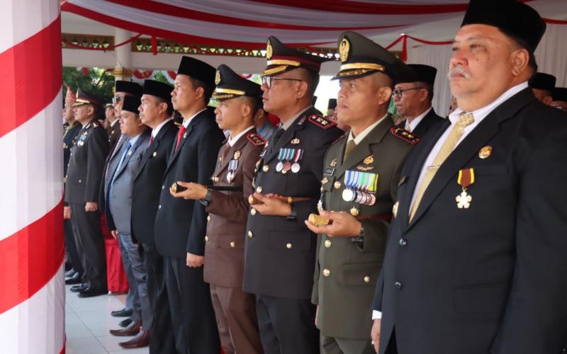 Kapolres Hadiri Upacara Puncak Hari Kemerdekaan RI ke – 78 Bersama Forkopimda Bengkulu Selatan   