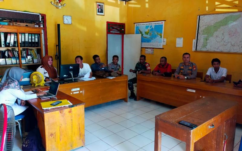Kapolsek Ketahun Cooling System Dalam Rangka Situasi Kamtibmas Di Desa Air Sebayur