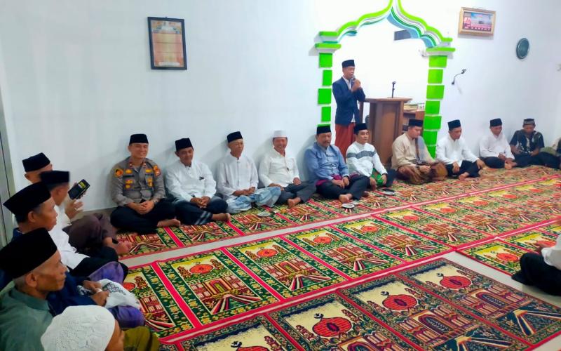 Hadiri Safari Ramadhan di Masjid Al Fatah, Kapolsek Ketahun Sampaikan Imbauan Kamtibmas