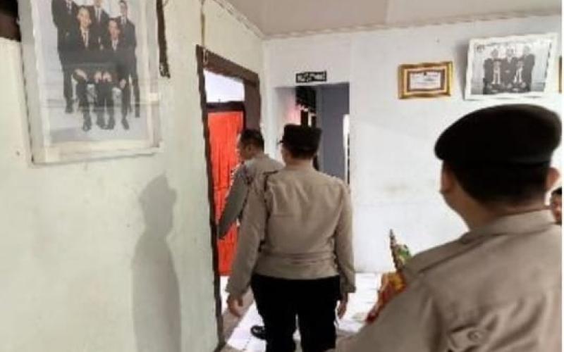 Polres Bengkulu Utara Gelar Pengamanan Kantor KPU dan Bawaslu Demi Kelancaran Pilkada 2024