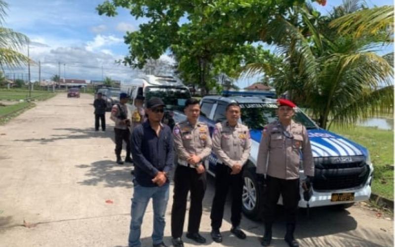 Polres Bengkulu Utara Kawal Distribusi Logistik KPU ke Pulau Enggano
