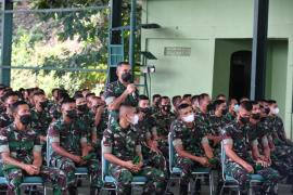 Pengarahan Danrem 033/WP Kepada Seluruh Prajurit dan PNS Korem 033/WP