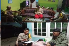 Sambang dan Koordinasi, Bhabinkamtibmas Polsek Kampung Melayu Sampaikan Imbauan Kamtibmas