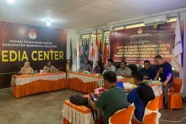 Sat Intelkam Pantau Penetapan DCS Bakal Calon Anggota DPRD Kabupaten Bengkulu Selatan Pemilu 2024 