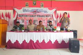 Kapolsek Ketahun Laksanakan Apel Siaga dan Berikan Pembekalan Pada Satlinmas Pinang Raya