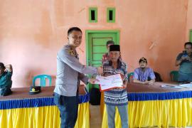 Kapolsek Hadiri Pembagian Bantuan Langsung Tunai (BLT) untuk Masyarakat