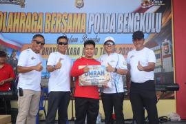 Kapolda Bengkulu Pimpin Olahraga Bersama Hari Bhayangkara ke-80