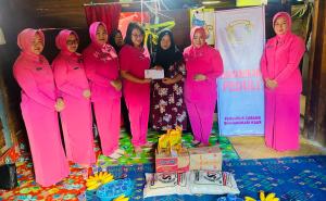 Ketua Bhayangkari Cabang Kaur Kunjungi Korban Kekerasan Seksual Anak, Beri Dukungan Moral dan Motivasi