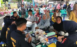 Peringati May Day, Polres Rejang Lebong Gelar Pengobatan Gratis, Pasar Murah, dan Layanan SIM Keliling
