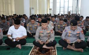Jaga Profesionalisme dan Moral Anggota, Polda Bengkulu Gelar Binrohtal Bersama