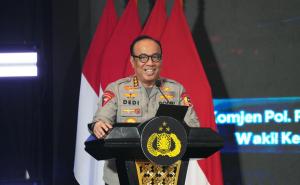 Wakapolri Bedah Buku “Gamifikasi Kekerasan dalam Teror Modern di Era Digital”, Tawarkan Cara Pandang Baru Membaca Ancaman di Era Digital