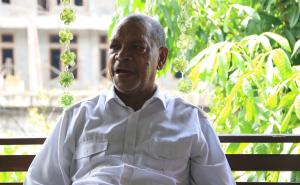 Tokoh masyarakat Papua, Niko Maury