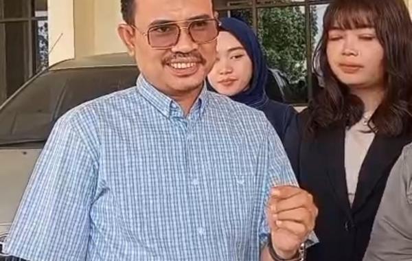 kuasa hukum terdakwa, Ilham Patahillah