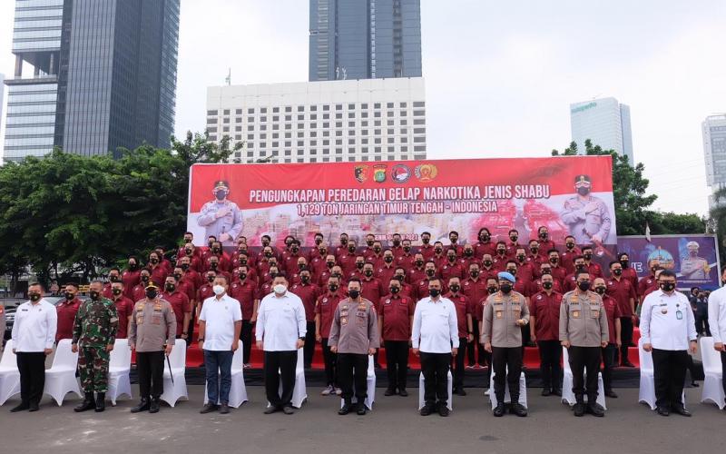 Kapolri hadiri acara pengungkapan jaringan narkoba internasional yang dilakukan oleh Polda Metro Jaya dan Polres Metro Jakarta Pusat dengan barang bukti 1,129 ton sabu.