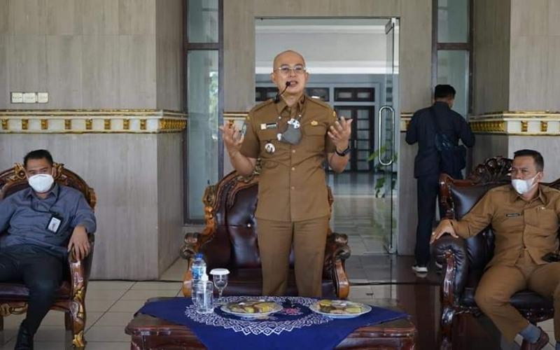 Bupati Bengkulu Selatan Gelar Pertemuan Dengan Pelaku UMKM Kios Warga Sekundang Open configuration options