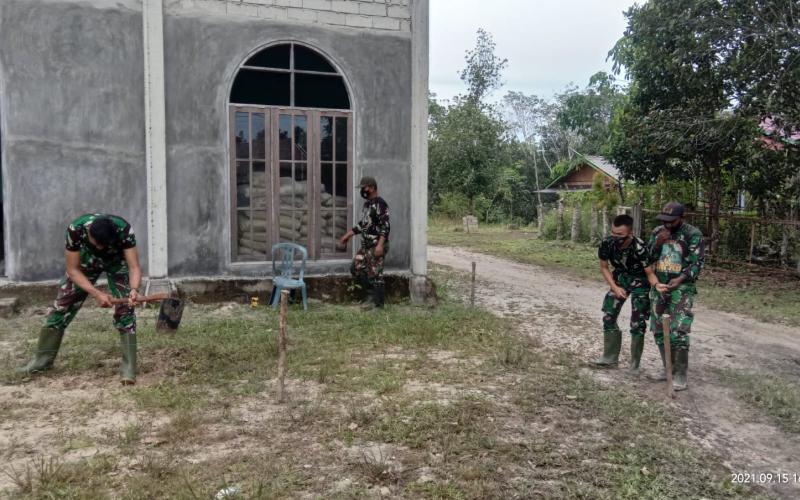 5 Realisasi Pengerjaan Fisik TMMD ke-112 Hari Kedua di Gunung Mas