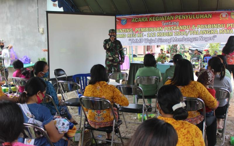 Satgas TMMD Bina Posyandu dan Posbindu Desa Kampuri