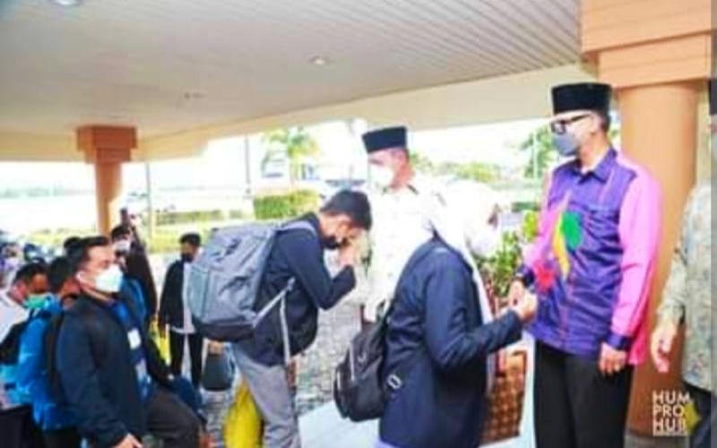 H Ansar Ahmad Sambut Kafilah Qori dan Qori'ah  Kepri