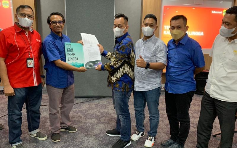 Minimnya Jaringan Internet di Beberapa Lokasi, Pemkab Lingga Temui Telkomsel