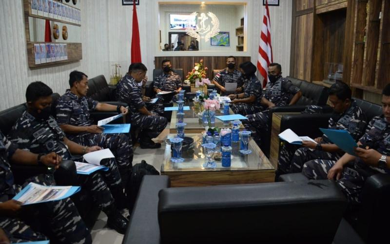 Danlantamal IV Laksanakan Kunjungan Kerja Ke Lanal Batam dan Lanal TBK