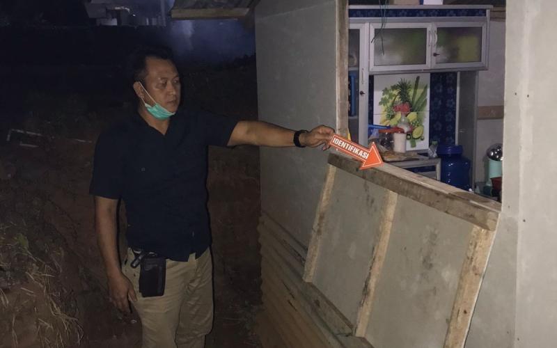 Polsek Air Besi Selidiki Kejadian Pencurian Warung