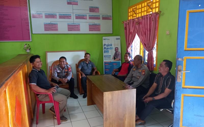 Jumat Curhat, Polres Bengkulu Utara Datangi Kantor Desa Tampung Aspirasi Masyarakat