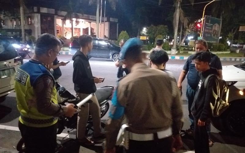 KRYD, Polsek Gading Cempaka Sasar Sejumlah Lokasi, Sita 1 Sepeda Motor
