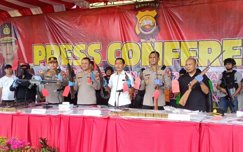 Press release pengungkapan Senpi ilegal