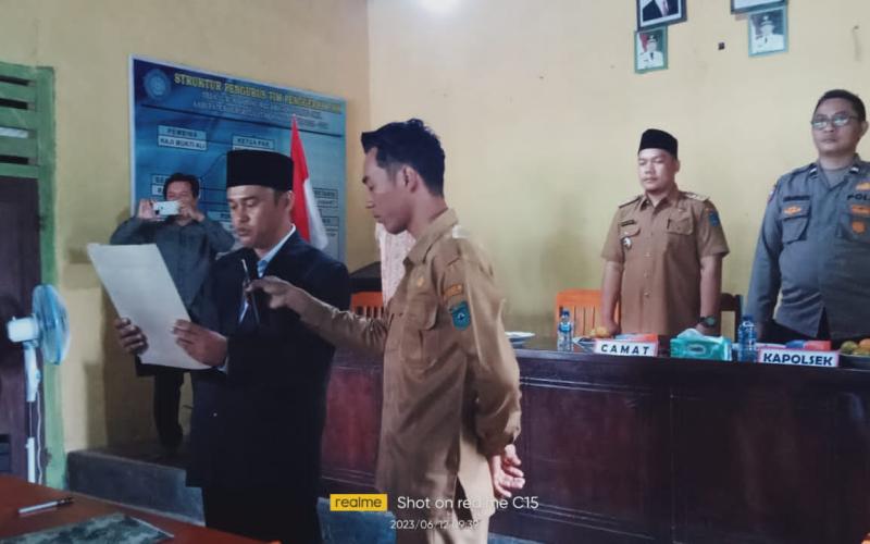 Pelantikan Perangkat Desa, Kapolsek Padang Jaya Berharap Perangkat Desa Semakin Bersinergi