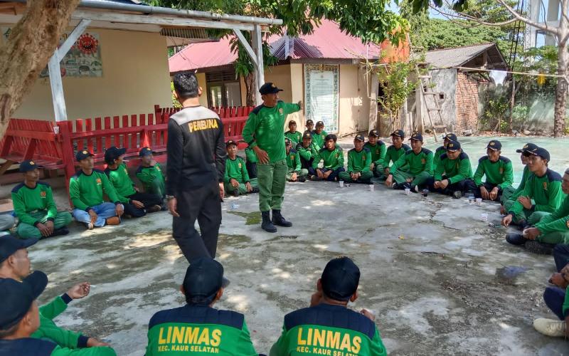 Persiapan Pemilu 2024, Polsek Kaur Selatan  Laksanakan Kegiatan Pelatihan Linmas Di Wilkum 