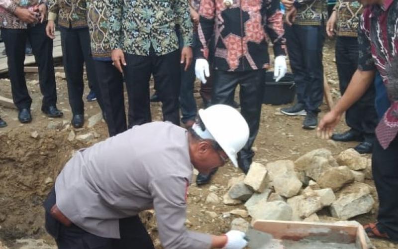Kasat Binmas Polres Lebong Hadiri Peletakan Batu Pertama Pembangunan Masjid Syuhada