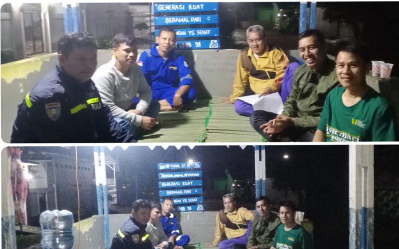 Sambang dengan Warga Binaannya, Bhabinkamtibmas Polsek Kampung Melayu Sampaikan Imbaun