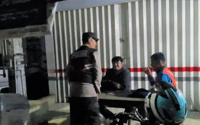 Antisipasi Tindak Pidana 3 C Personel Polsek Air Besi Laksanakan Patroli Rutin