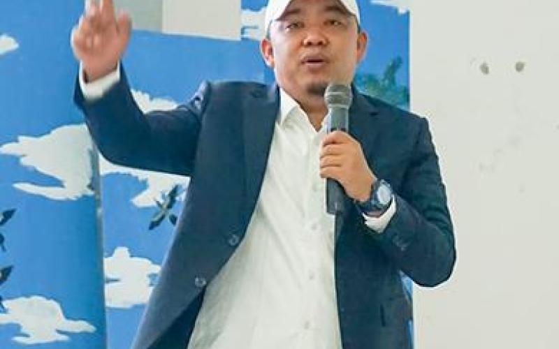 For Legislator : Pengabdian dan Ruang Berdaya  Oleh: DEMPO XLER