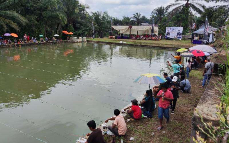 HUT Bhayangkara ke-77, Polsek Padang Jaya Gelar Lomba Mancing