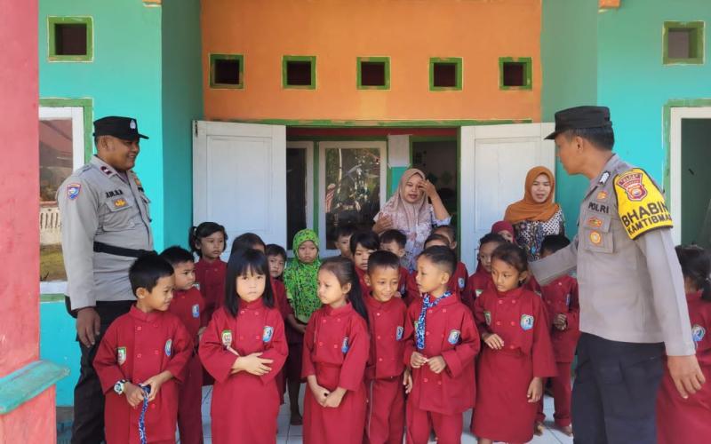 Polsek Nasal Gelar Police Go To School di TK Aisyah 