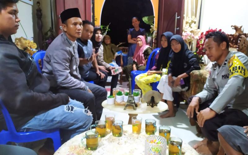 Bhabinkamtibmas Polsek Muara Bangkahulu Kembali Gelar Problem Solving, Damaikan Warga yang Bertengkar