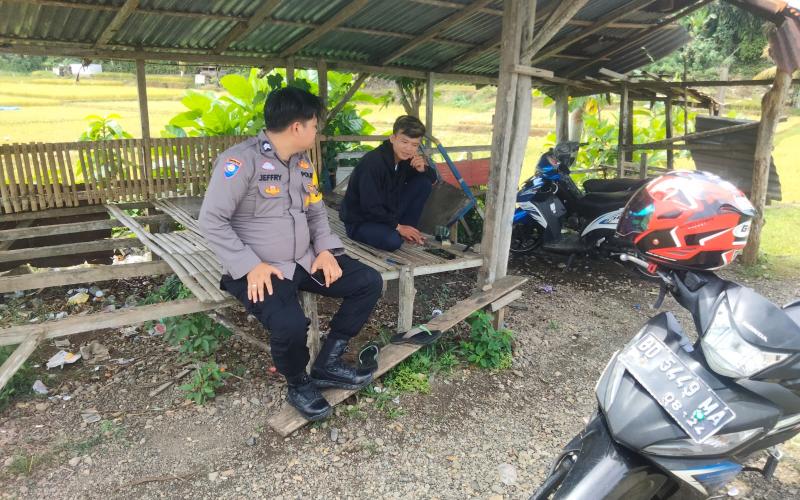 Selalu Aktif Jaga Silaturahmi, Bhabinkamtibmas Kelurahan Masat Sambangi Warga Binaan 