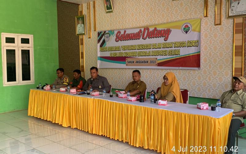 Kanit Reskrim Polres Seluma Berikan Penyuluhan Terkait KDRT kepada Warga Desa Niur