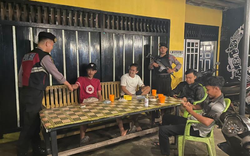 Dekatkan Diri dengan Masayrakat, Sat Samapta Polres Kaur Rutin Patroli Presisi