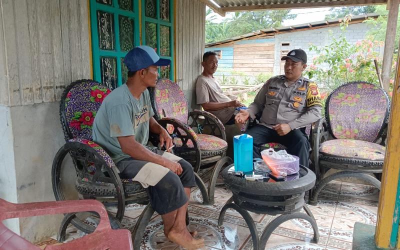 Bhabinkamtibmas Polsek Padang Jaya Sambangi Warga Binaan