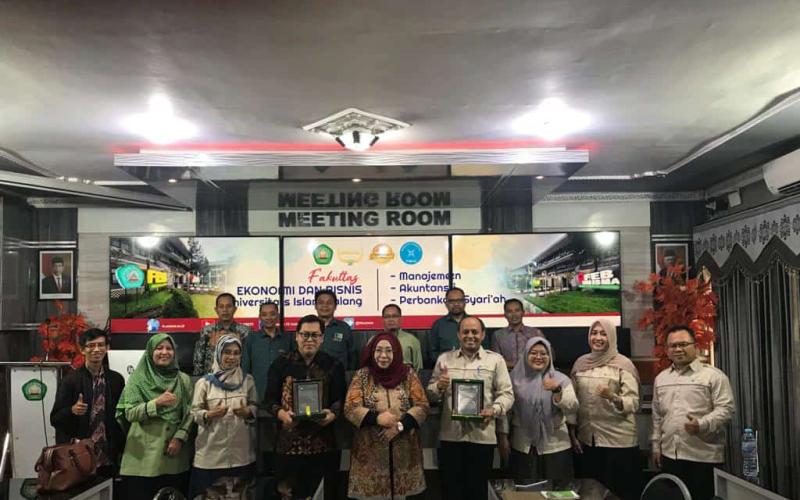 FEB UNUSIA Bencmarking ke FEB UNISMA