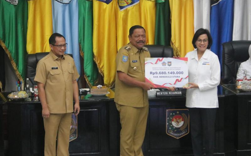 Pengendalian Inflasi Terbaik, Pemkab BU Terima Alokasi Insentifiskal Kinerja Tahun Berjalan 