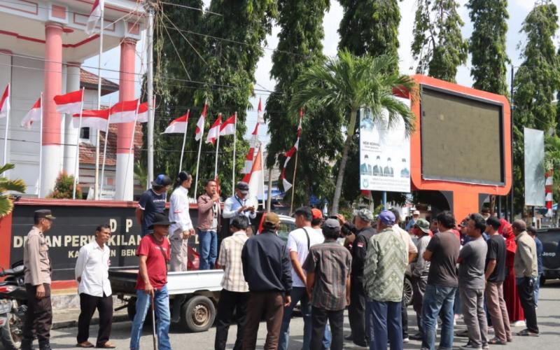 Polres BS Kawal Aksi Damai ASBS di DPRD 