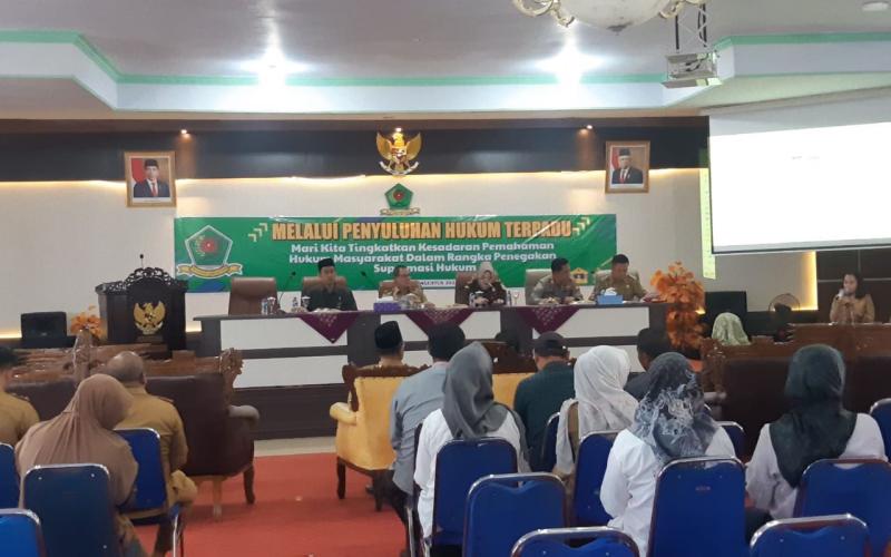 Tingkatkan Jalinan Sinergitas Antar Instansi, Kasat Binmas Polres RL Jadi Narasumber Penyuluhan Hukum Terpadu