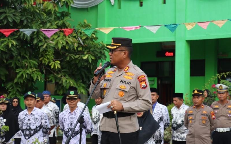 Police Goes To School, Kapolres Bengkulu Selatan Jadi Irup di SMAN 1
