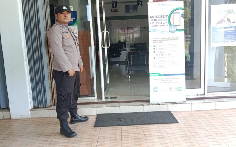 Bhabinkamtbmas Polsek Kaur Selatan Patroli Seputran Objek Vital 