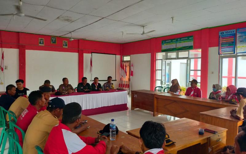 Jalin Kebersamaan, Bhabinkamtibmas Polsek Ketahun Hadiri Musyawarah Ranting Gerakan Pramuka