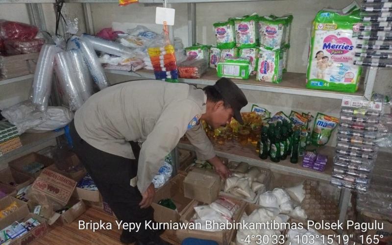 Cek Ketersedian Sembako di Wilkum, Piket Yanmas Polsek Padang Guci Hulu Laksanakan Monitoring