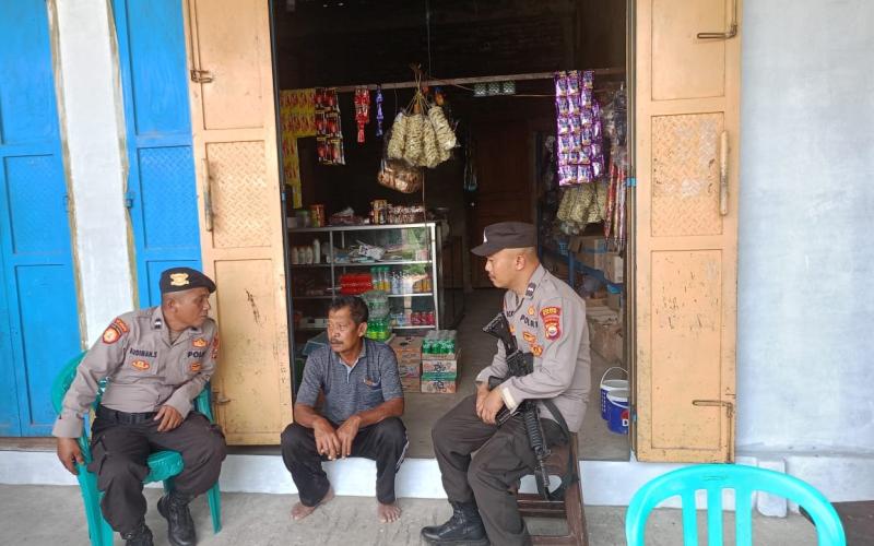 Sambangi Tokoh Masyarakat, Bhabinkamtibmas Sampaiakn Pesan Kamtibmas 